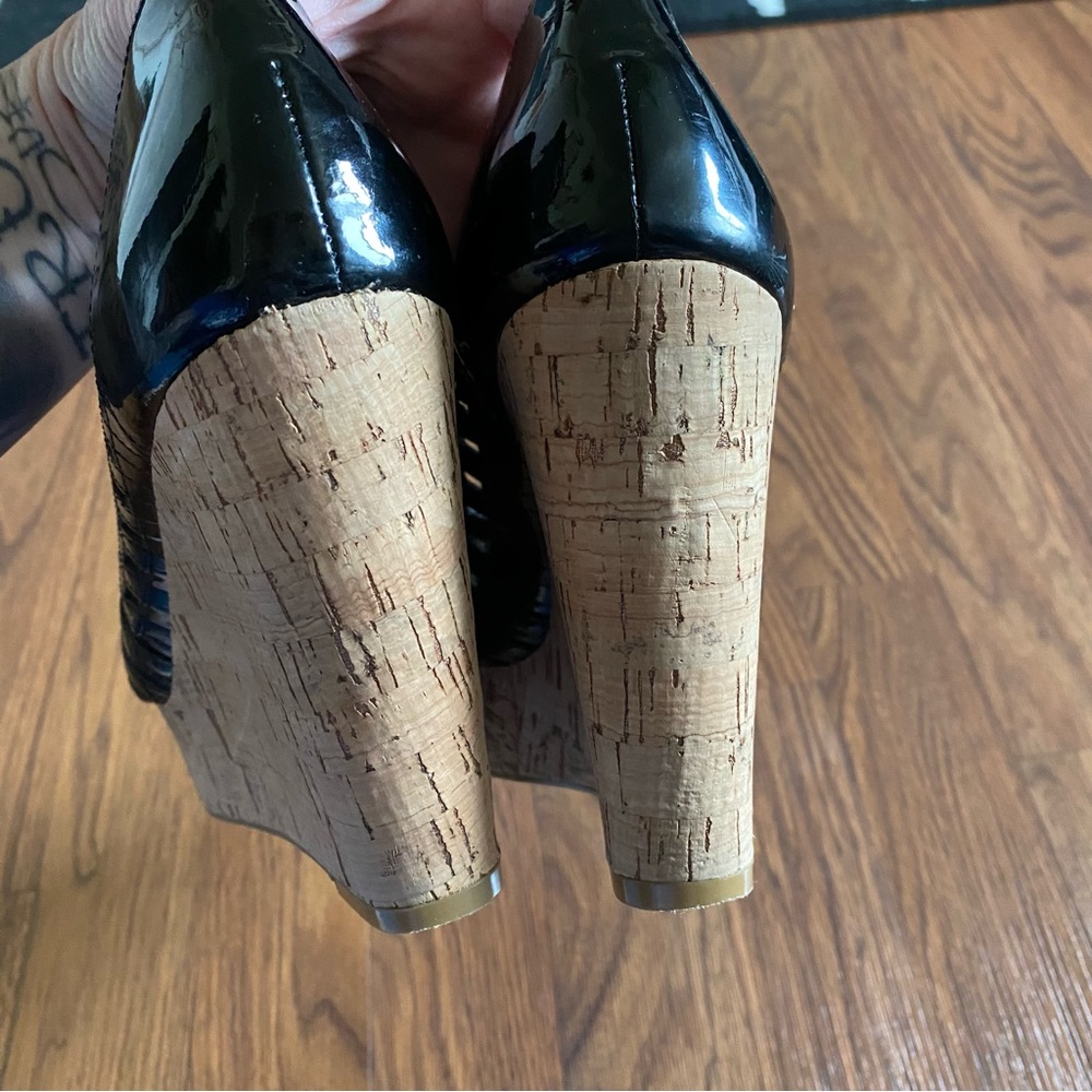 Jessica Simpson size 8 wedges - Picture 9 of 10